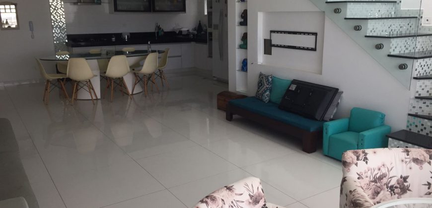 Aconchegante cobertura duplex, pé na areia, sala ampliada, vista para mar Enseada, Bertioga – SP