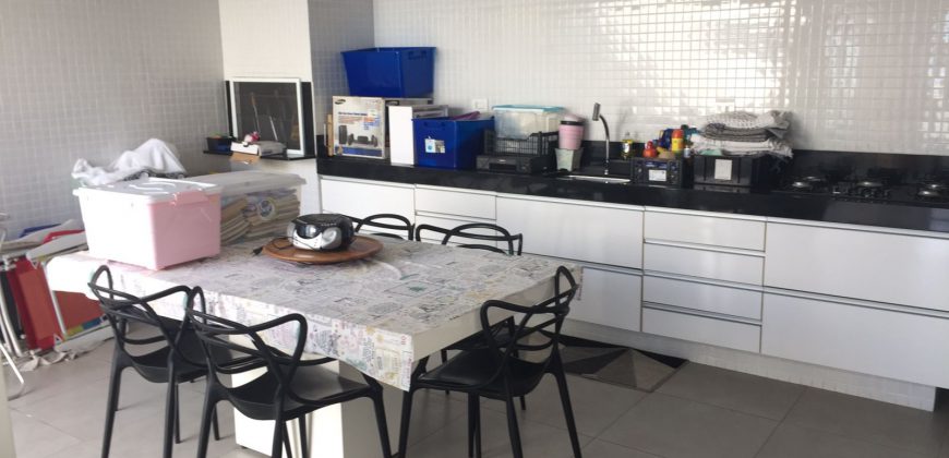 Aconchegante cobertura duplex, pé na areia, sala ampliada, vista para mar Enseada, Bertioga – SP