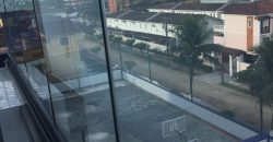 Aconchegante cobertura duplex, pé na areia, sala ampliada, vista para mar Enseada, Bertioga – SP