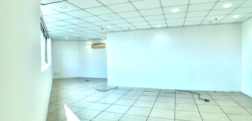 Venda e Aluga Sala Comercial Alphaville 60m2 av Copacabana